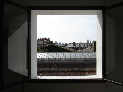 la fenêtre de l'atelier rue du Noviciat